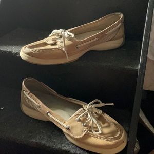 Sperrys boat shoes
